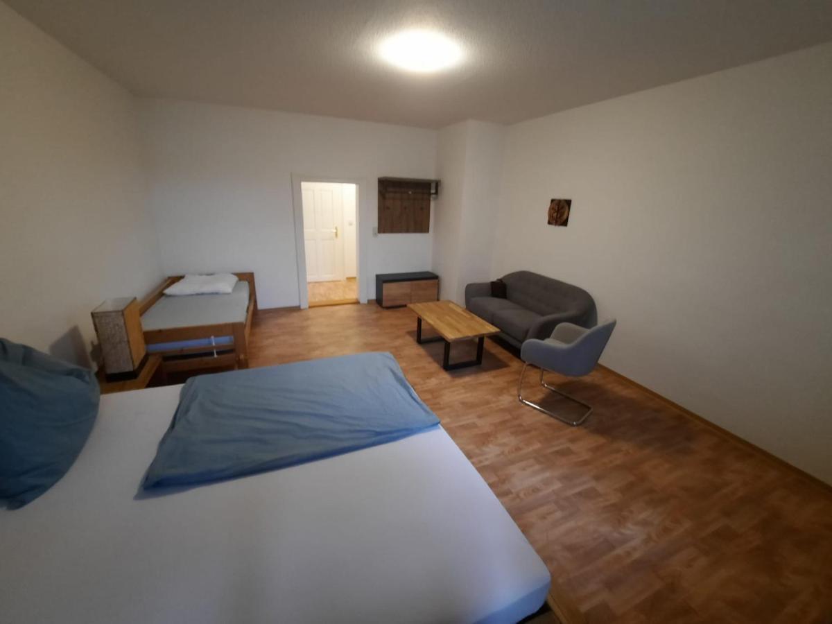 Gwuni'S Farm Apartment Geithain Bagian luar foto
