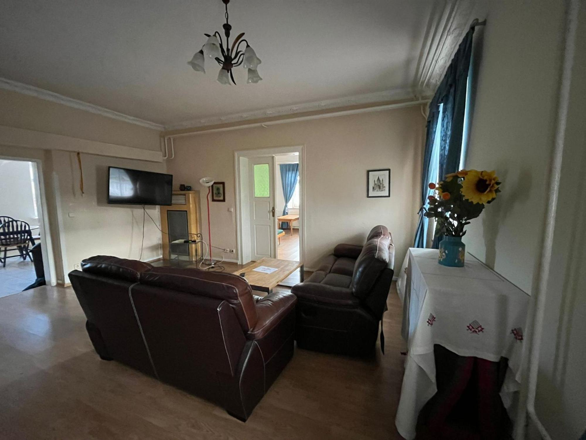 Gwuni'S Farm Apartment Geithain Bagian luar foto